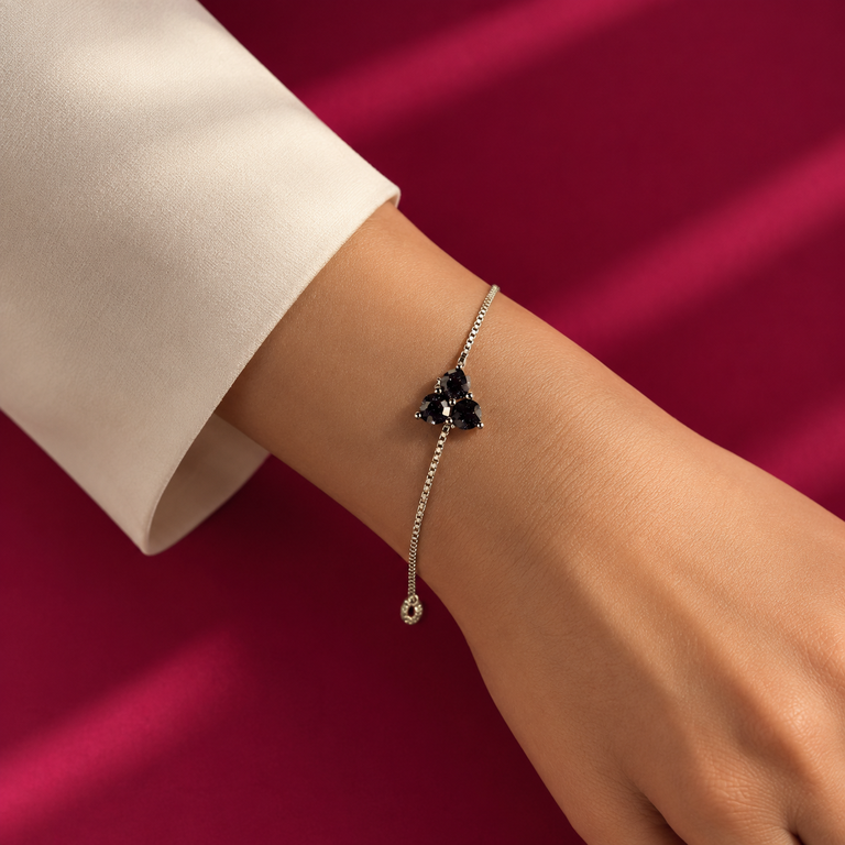 Midnight Clover Crystal Bracelet